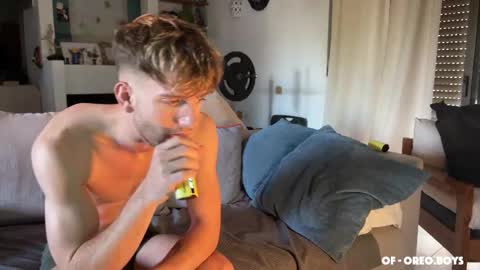 OreoBoys online show from 10-10-25, 04:50