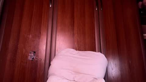 origamicat online show from 10-16-25, 04:08