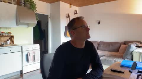 orimalike online show from 12-02-24, 09:24