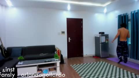 Fansly and Instagram -  online show from 01-10-25, 08:18