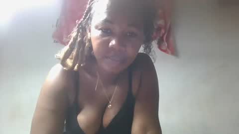 ornellahhh online show from 11-24-25, 07:52