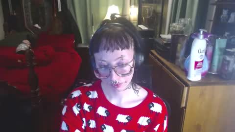 Snapshot of orookun chatting on 10-27-25, 11:31 orookun online show from 10-27-25, 11:31