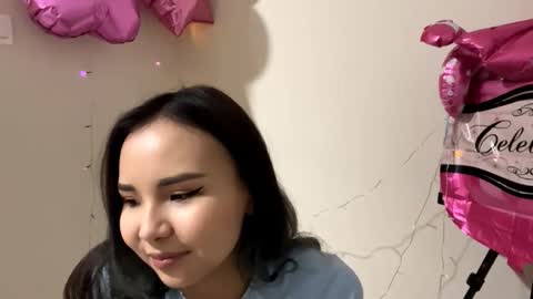 Snapshot of orphaajayi chatting on 10-23-25, 12:26 Angel online show from 10-23-25, 12:26