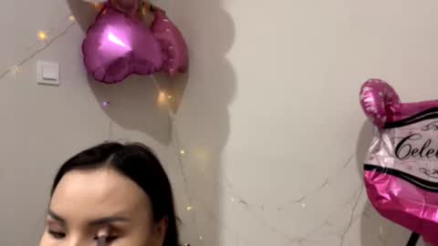 Snapshot of orphaajayi chatting on 10-25-25, 12:13 Angel online show from 10-25-25, 12:13