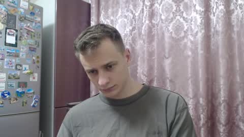 Snapshot of oscar_sssky chatting on 10-14-25, 03:24 Oscar online show from 10-14-25, 03:24