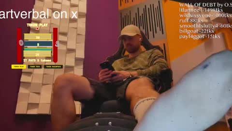 Snapshot of oscarsavage chatting on 11-06-25, 09:15 Oscar Steel Savage online show from 11-06-25, 09:15