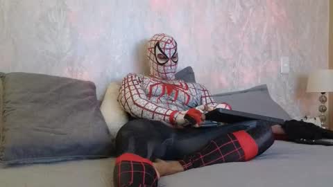 Snapshot of osher_cox chatting on 11-01-25, 02:46 osher_cox online show from 11-01-25, 02:46