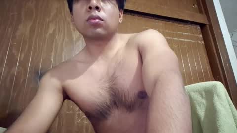 Snapshot of oskr876k chatting on 12-15-24, 02:08 Oscar L online show from 12-15-24, 02:08