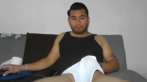 Snapshot of oskregal chatting on 12-23-24, 09:29 oskregal online show from 12-23-24, 09:29