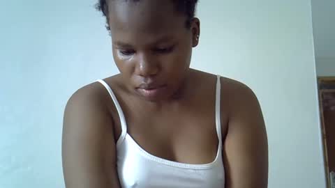 Snapshot of osoprettyebony chatting on 10-08-25, 11:41 osoprettyebony online show from 10-08-25, 11:41