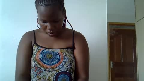 Snapshot of osoprettyebony chatting on 10-28-25, 11:14 osoprettyebony online show from 10-28-25, 11:14