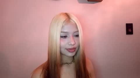 Snapshot of osornomaria268 chatting on 09-17-25, 12:23 Paulina online show from 09-17-25, 12:23