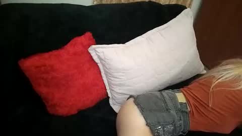 Snapshot of osornomaria268 chatting on 11-10-25, 10:14 Paulina online show from 11-10-25, 10:14