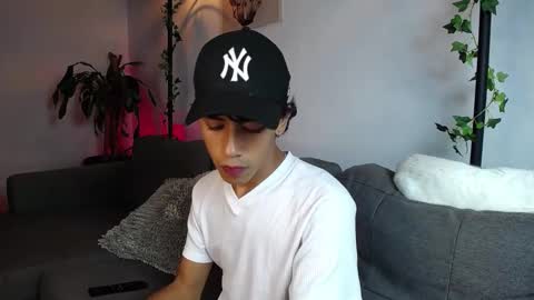 Snapshot of ostin_18hot chatting on 12-14-24, 01:28 ostin 18hot online show from 12-14-24, 01:28
