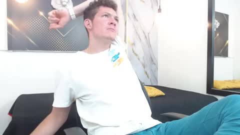 OSTIN  online show from 01-06-26, 03:32