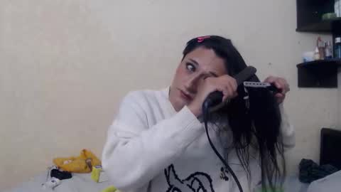 RACHEL CHOW online show from 10-31-25, 06:03