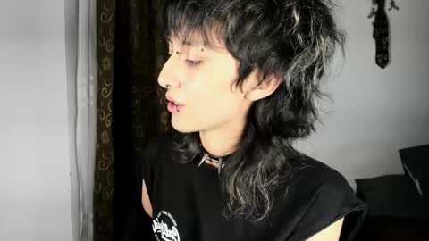 Snapshot of ottoyan_ chatting on 10-17-25, 06:38 Otto 3 online show from 10-17-25, 06:38