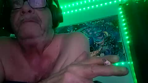 ou8124824 online show from 12-17-25, 07:14