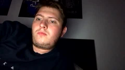 Snapshot of outflayd chatting on 11-16-25, 01:00 outflayd online show from 11-16-25, 01:00