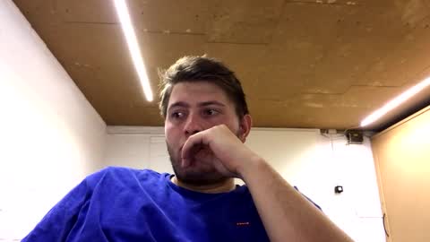 Snapshot of outflayd chatting on 12-13-25, 10:15 outflayd online show from 12-13-25, 10:15