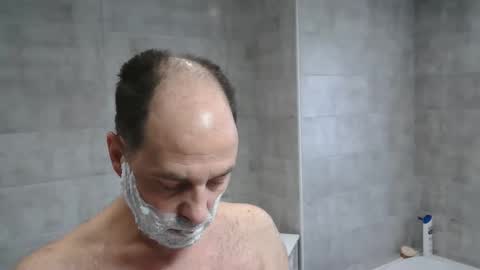 oversize13 online show from 11-26-25, 08:26