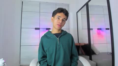 Owen Johnson online show from 10-12-25, 11:53