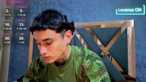 Snapshot of owen_desmond chatting on 09-30-25, 02:38 owen desmond online show from 09-30-25, 02:38