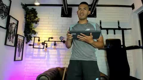 Snapshot of owenpierce1 chatting on 09-22-25, 11:29 Owen online show from 09-22-25, 11:29