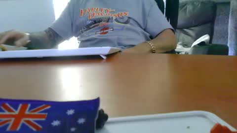 Oi Oi Oi online show from 09-25-25, 04:05