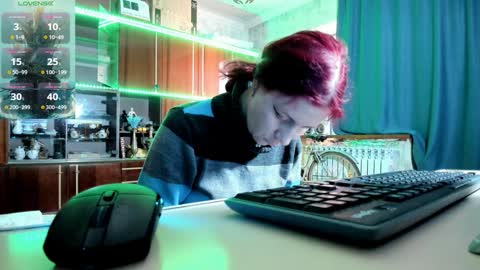 Ella online show from 12-30-24, 06:53