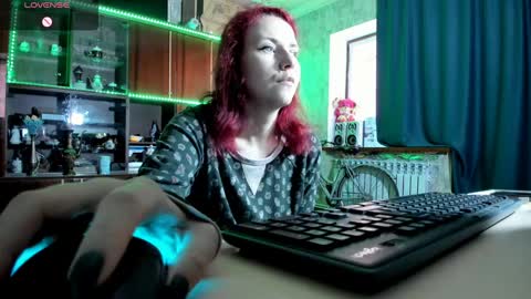 Ella online show from 01-18-25, 07:07