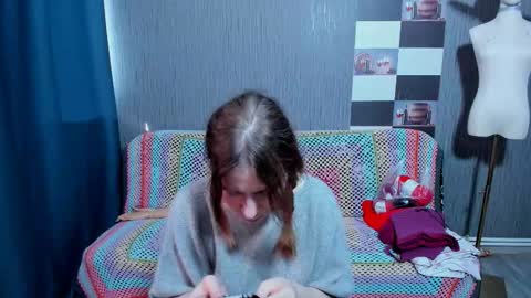 Ella online show from 12-04-25, 07:28