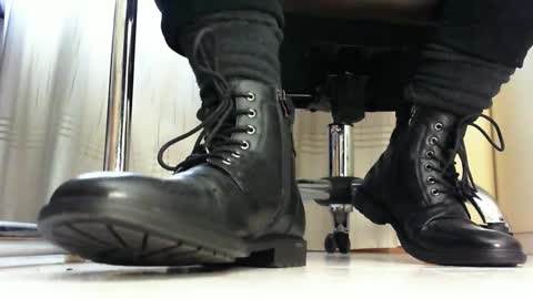 Snapshot of pablomenesssl chatting on 01-26-25, 09:51 Pablo Meness online show from 01-26-25, 09:51