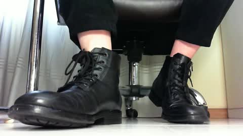 Snapshot of pablomenesssl chatting on 01-29-25, 01:07 Pablo Meness online show from 01-29-25, 01:07