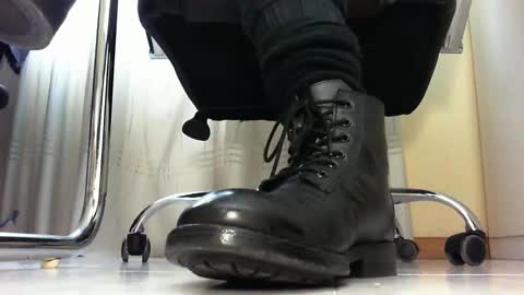 Snapshot of pablomenesssl chatting on 02-01-25, 01:30 Pablo Meness online show from 02-01-25, 01:30