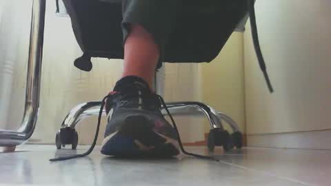 Snapshot of pablomenesssl chatting on 02-05-25, 11:44 Pablo Meness online show from 02-05-25, 11:44