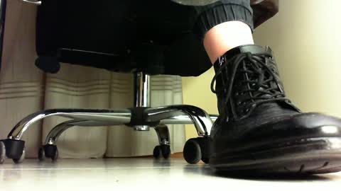 Snapshot of pablomenesssl chatting on 02-08-25, 05:39 Pablo Meness online show from 02-08-25, 05:39