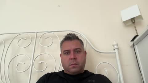 Snapshot of pabs197701 chatting on 11-19-25, 09:31 pabs197701 online show from 11-19-25, 09:31