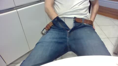 Snapshot of paco15000 chatting on 03-05-25, 08:21 Paco online show from 03-05-25, 08:21