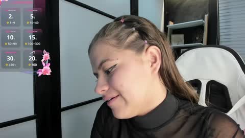 Snapshot of paigejayden chatting on 01-11-25, 02:41 Paige online show from 01-11-25, 02:41