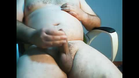 Snapshot of pajero1976 chatting on 10-14-25, 08:04 pajero1976 online show from 10-14-25, 08:04