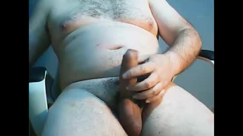 Snapshot of pajero1976 chatting on 10-26-25, 08:15 pajero1976 online show from 10-26-25, 08:15