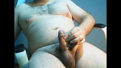 Snapshot of pajero1976 chatting on 11-25-25, 07:52 pajero1976 online show from 11-25-25, 07:52