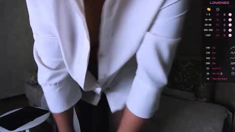 Polina online show from 11-28-25, 03:20