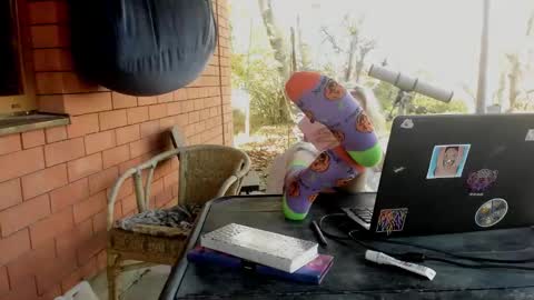 Snapshot of palmer_haze chatting on 10-31-25, 11:44 palmer_haze online show from 10-31-25, 11:44