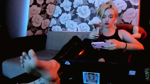 Snapshot of palmer_haze chatting on 11-13-25, 08:41 palmer_haze online show from 11-13-25, 08:41