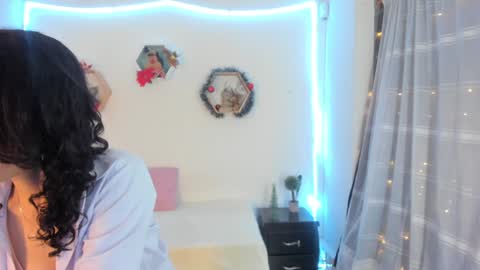 Snapshot of paloma_victory chatting on 12-06-24, 09:13 Paloma online show from 12-06-24, 09:13