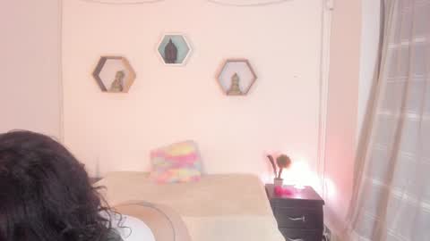 Snapshot of paloma_victory chatting on 01-27-25, 12:33 Paloma online show from 01-27-25, 12:33