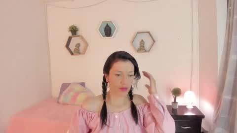 Snapshot of paloma_victory chatting on 03-09-25, 12:21 Paloma online show from 03-09-25, 12:21