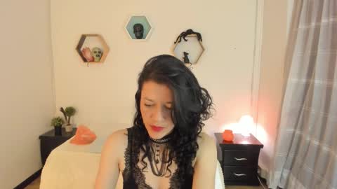 Snapshot of paloma_victory chatting on 10-16-25, 09:27 Paloma online show from 10-16-25, 09:27